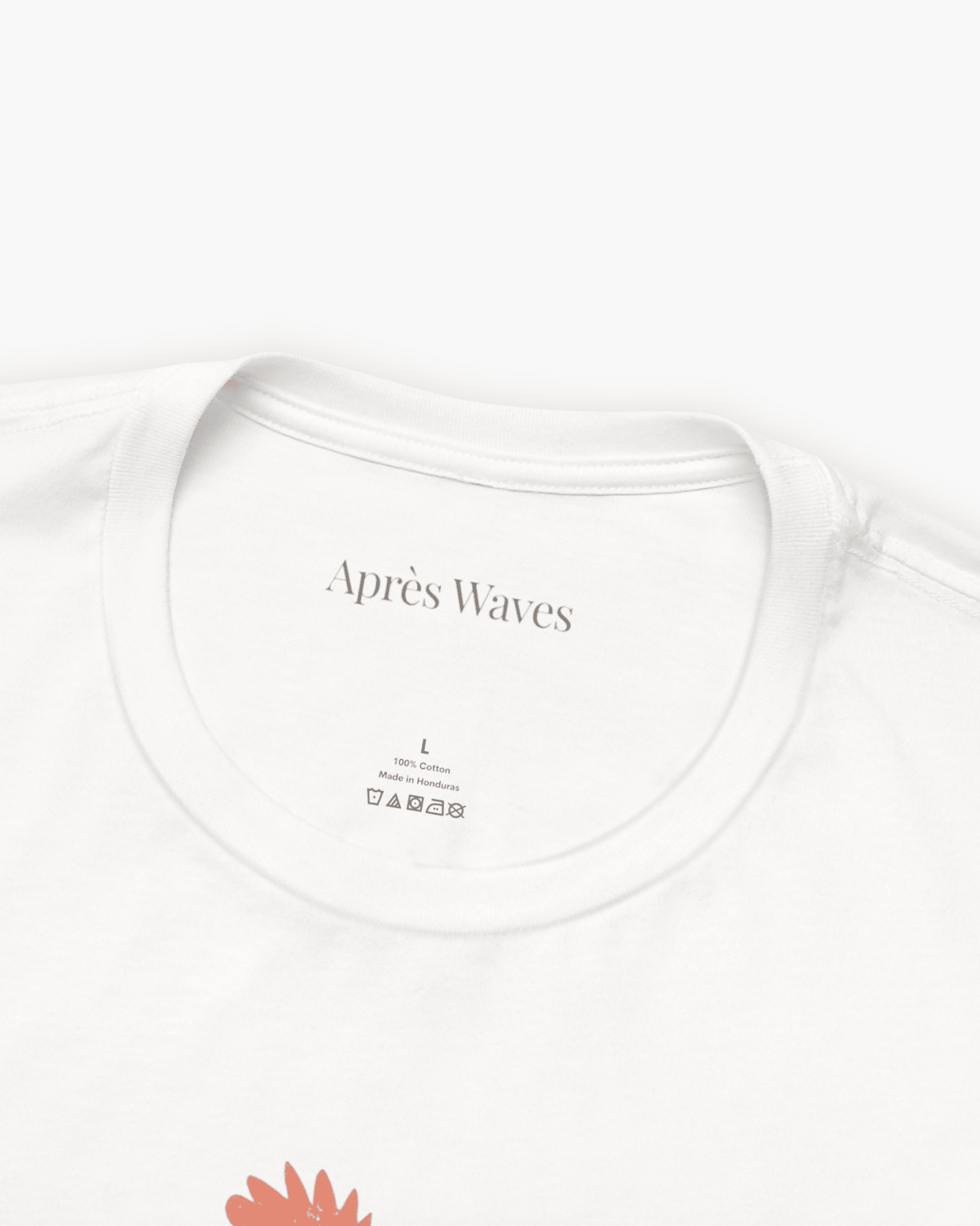 Waves are Calling White S graphic t-shirt - Après Waves