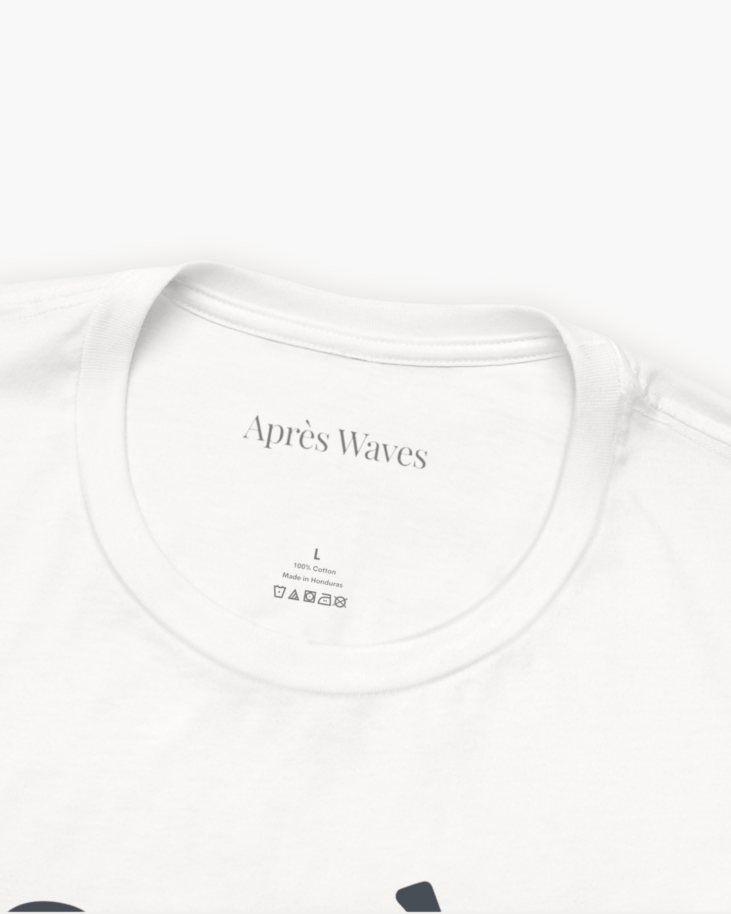 Retro Logo White S graphic t-shirt - Après Waves