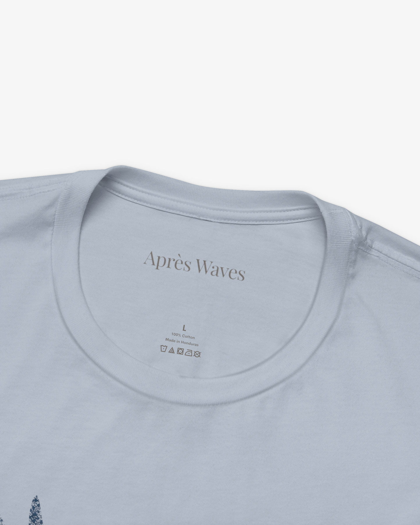Soaring Light Blue tee collar detail - Après Waves