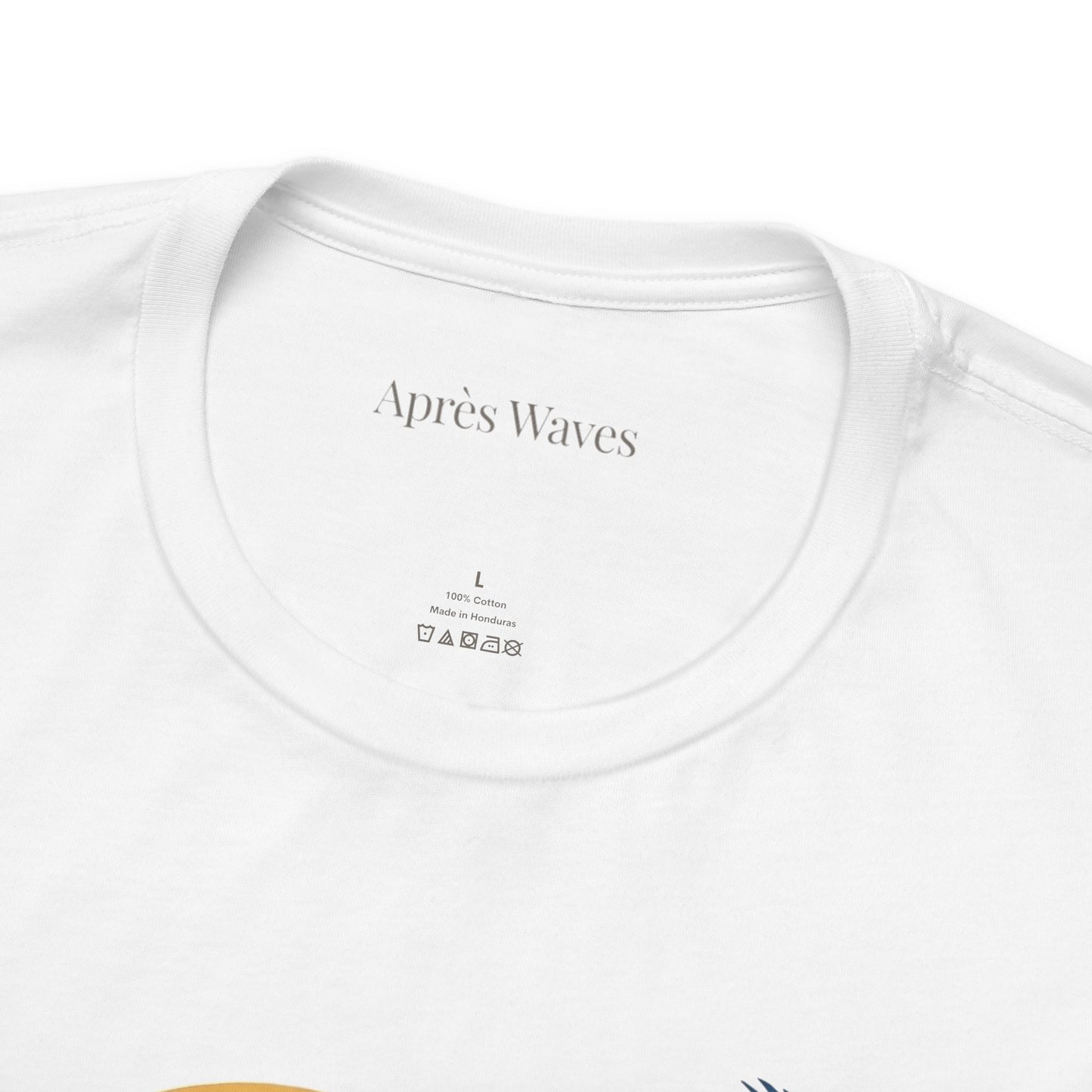 Life in Blue White S graphic t-shirt - Après Waves