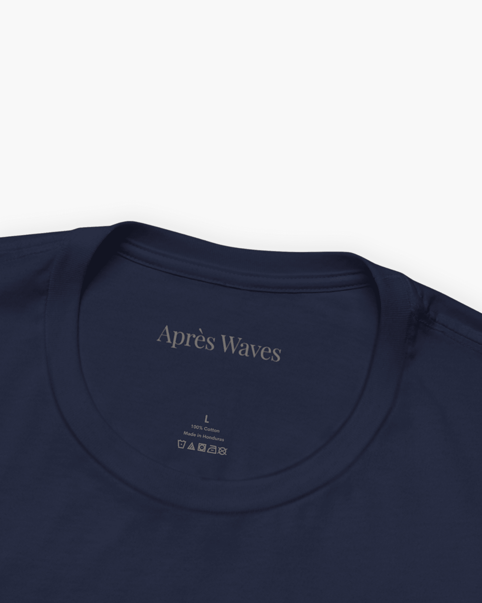 Life in Blue Navy S graphic t-shirt - Après Waves