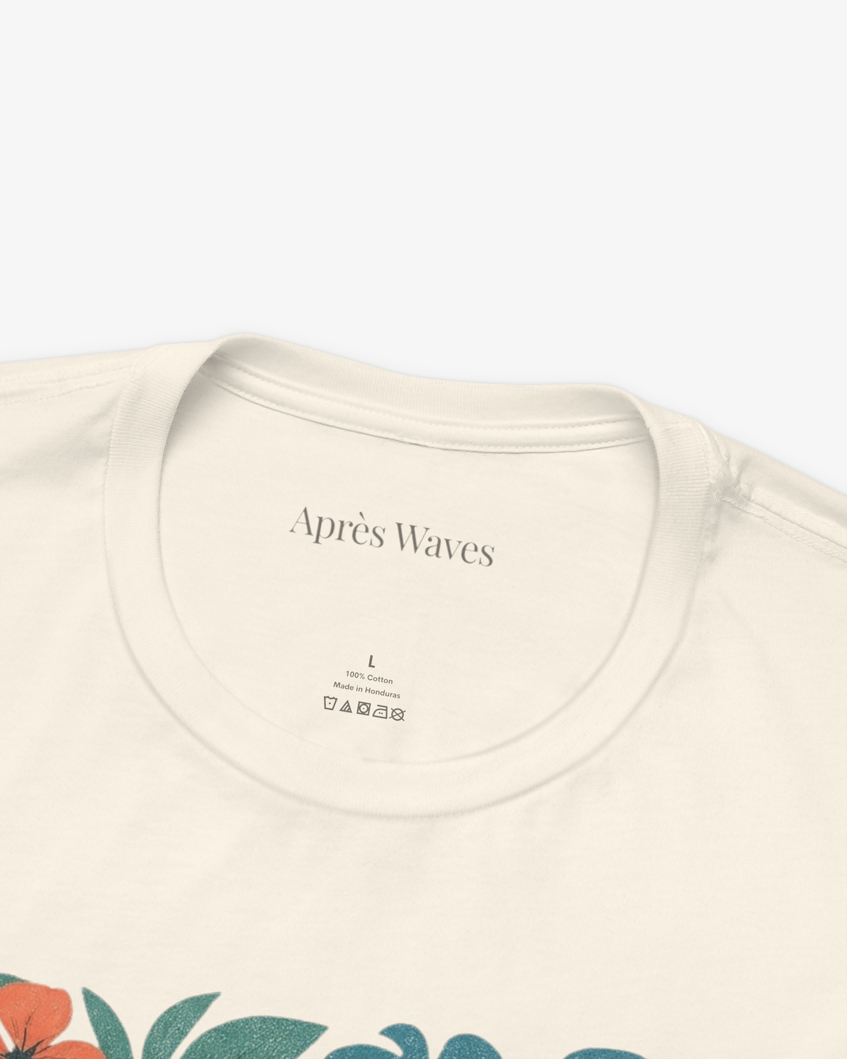 Garden Godiva Ecru tee collar detail - Après Waves