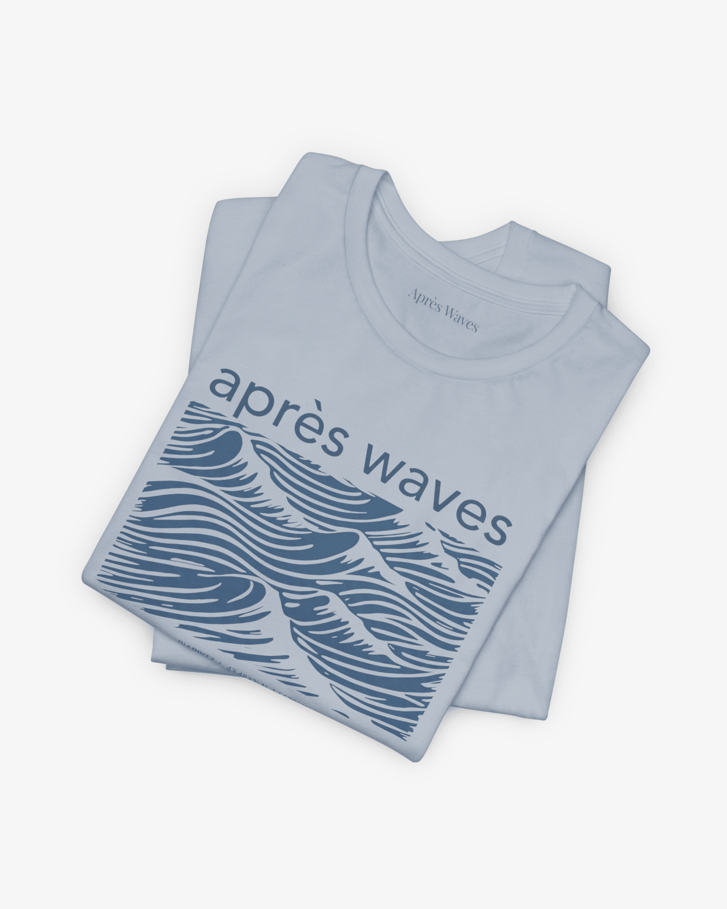 Dawn Patrol Light Blue folded graphic tee - Après Waves
