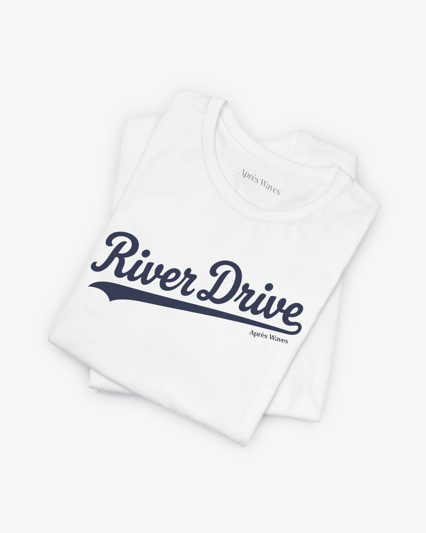 River Drive White folded graphic tee - Après Waves