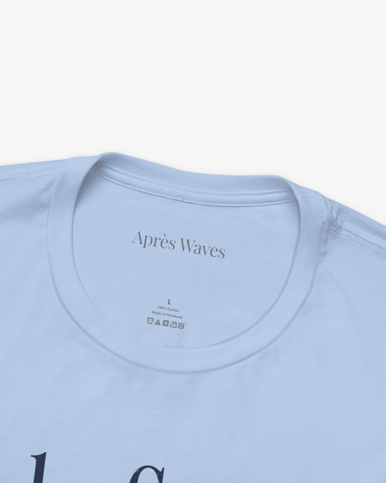 Sun and Shade Baby Blue tee collar detail - Après Waves