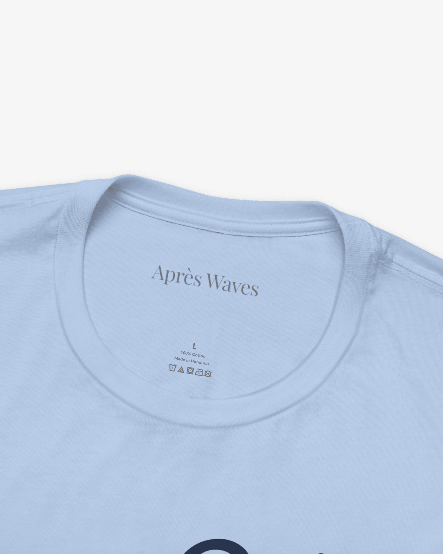 River Drive Baby Blue tee collar detail - Après Waves