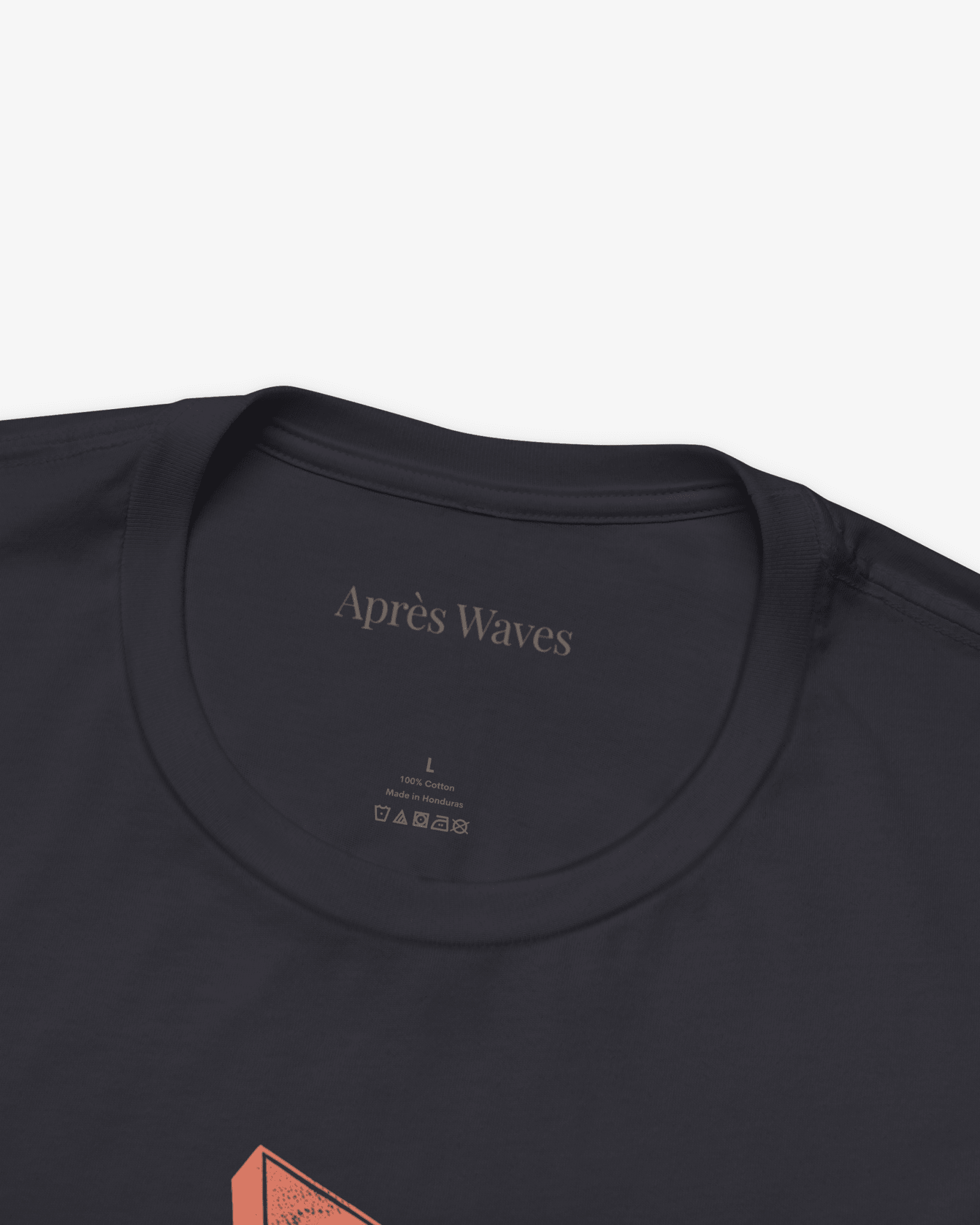 Pacific Nights Dark Grey tee collar detail - Après Waves