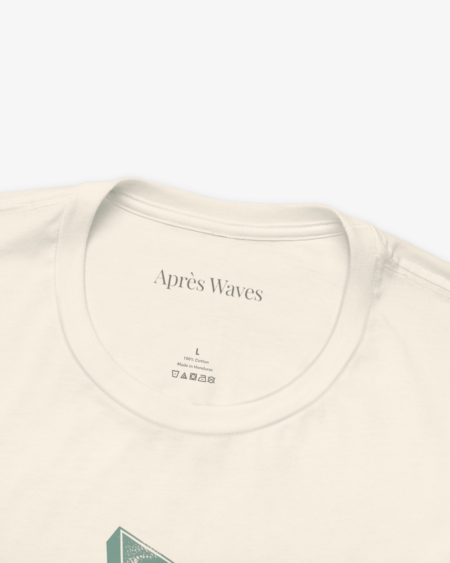 Pacific Nights Ecru tee collar detail - Après Waves