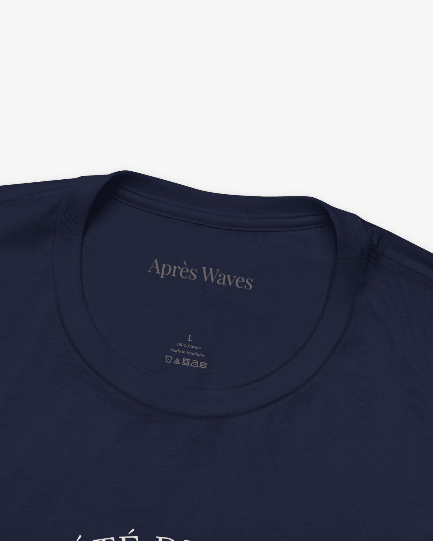 Société des Libres Navy tee collar detail - Après Waves