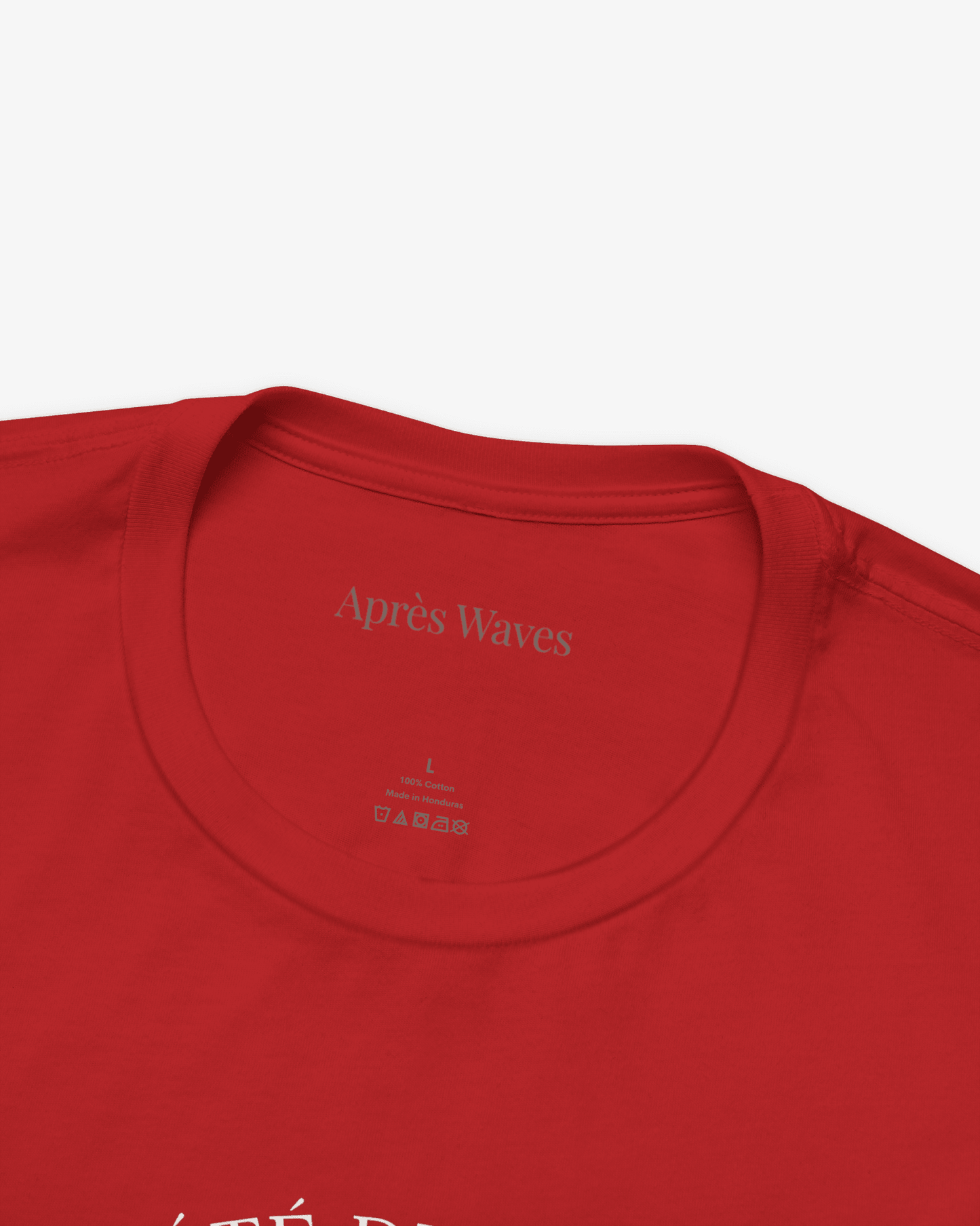 Société des Libres Red tee collar detail - Après Waves