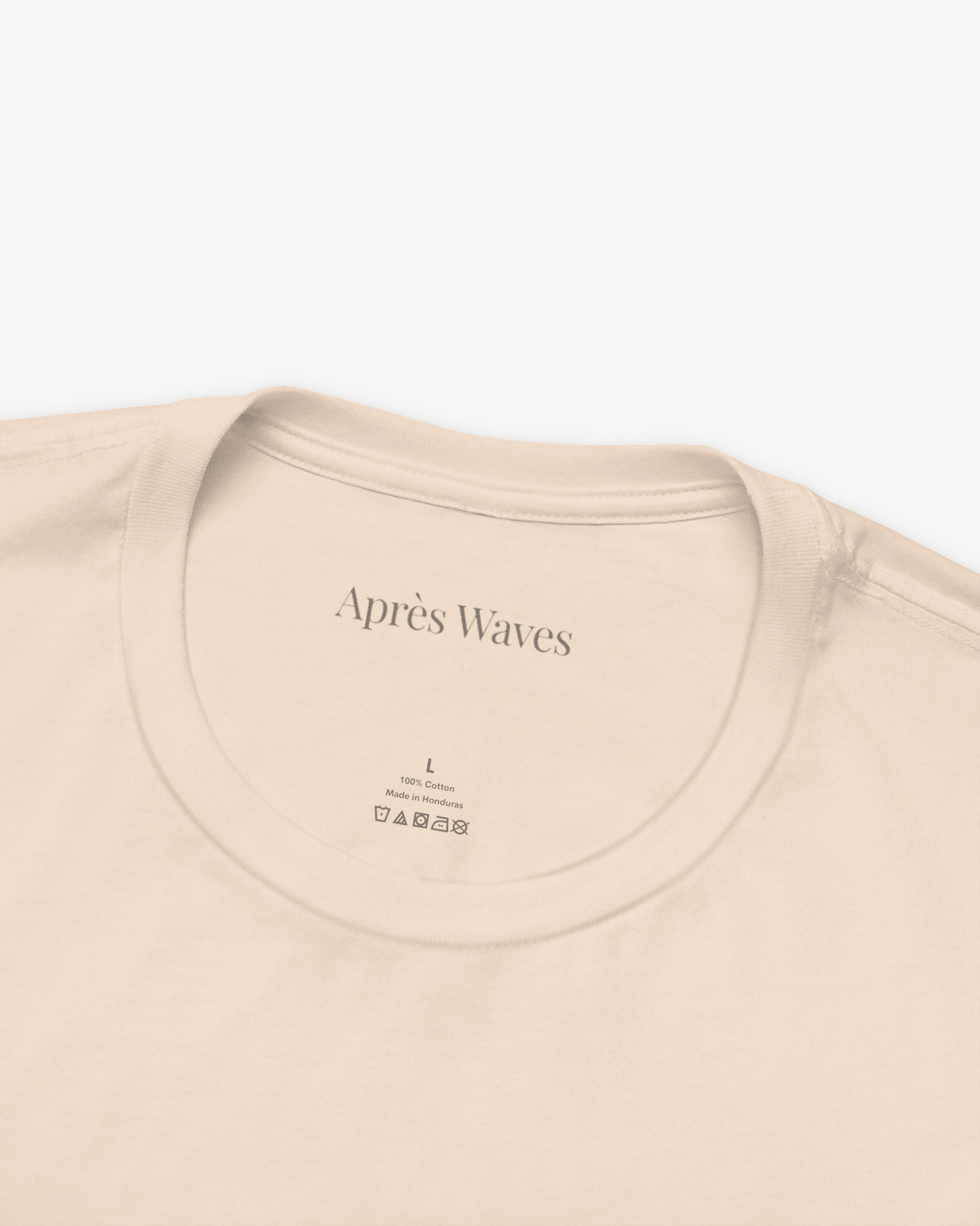 Après Crest Soft Cream tee collar detail - Après Waves