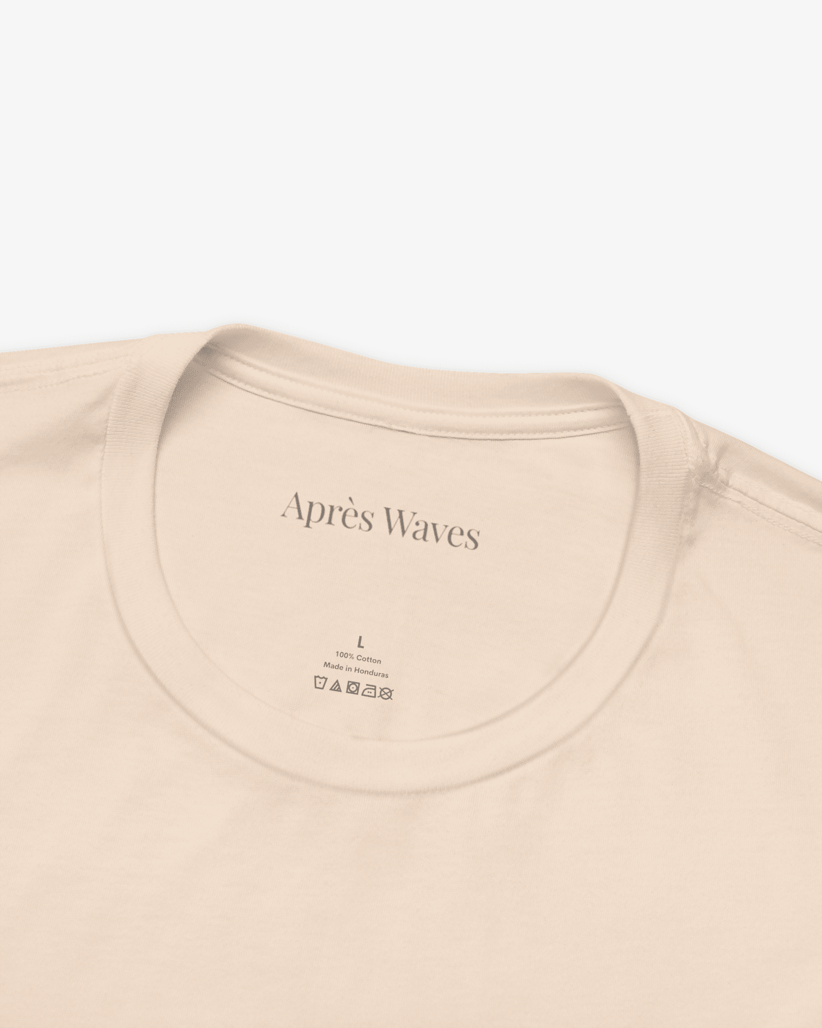 Après Crest Soft Cream tee collar detail - Après Waves