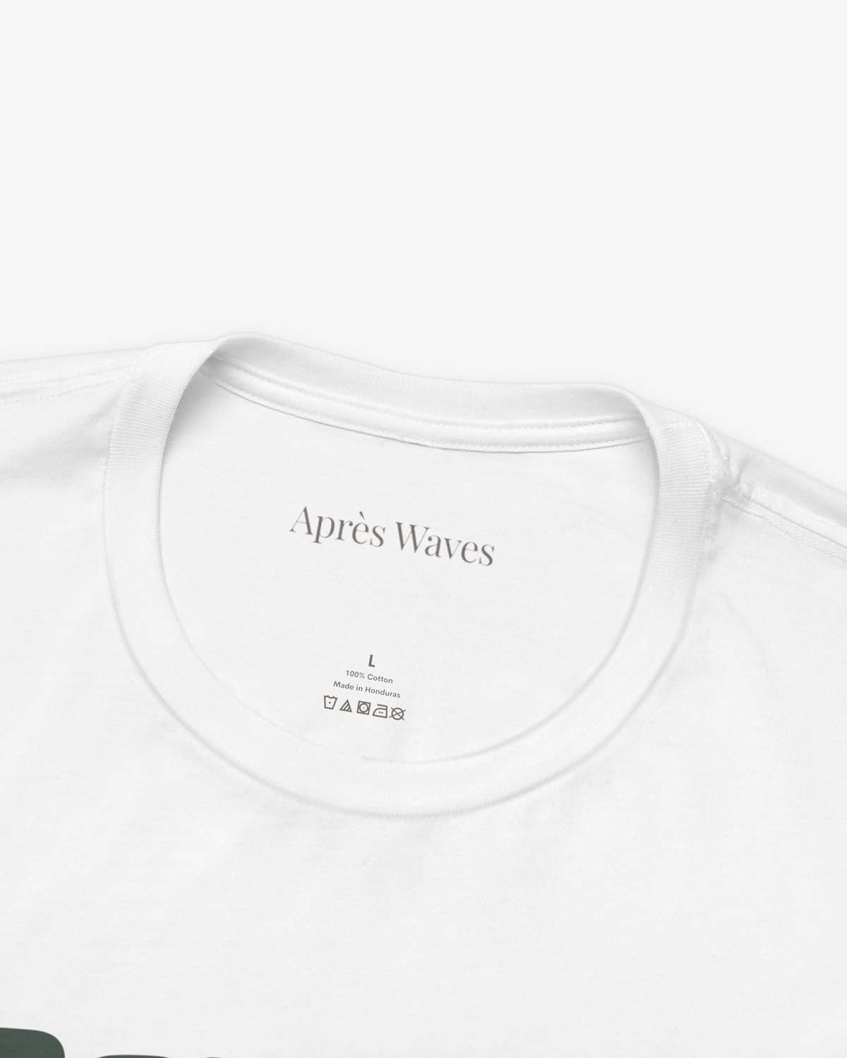 Dancing Machine White tee collar detail - Après Waves