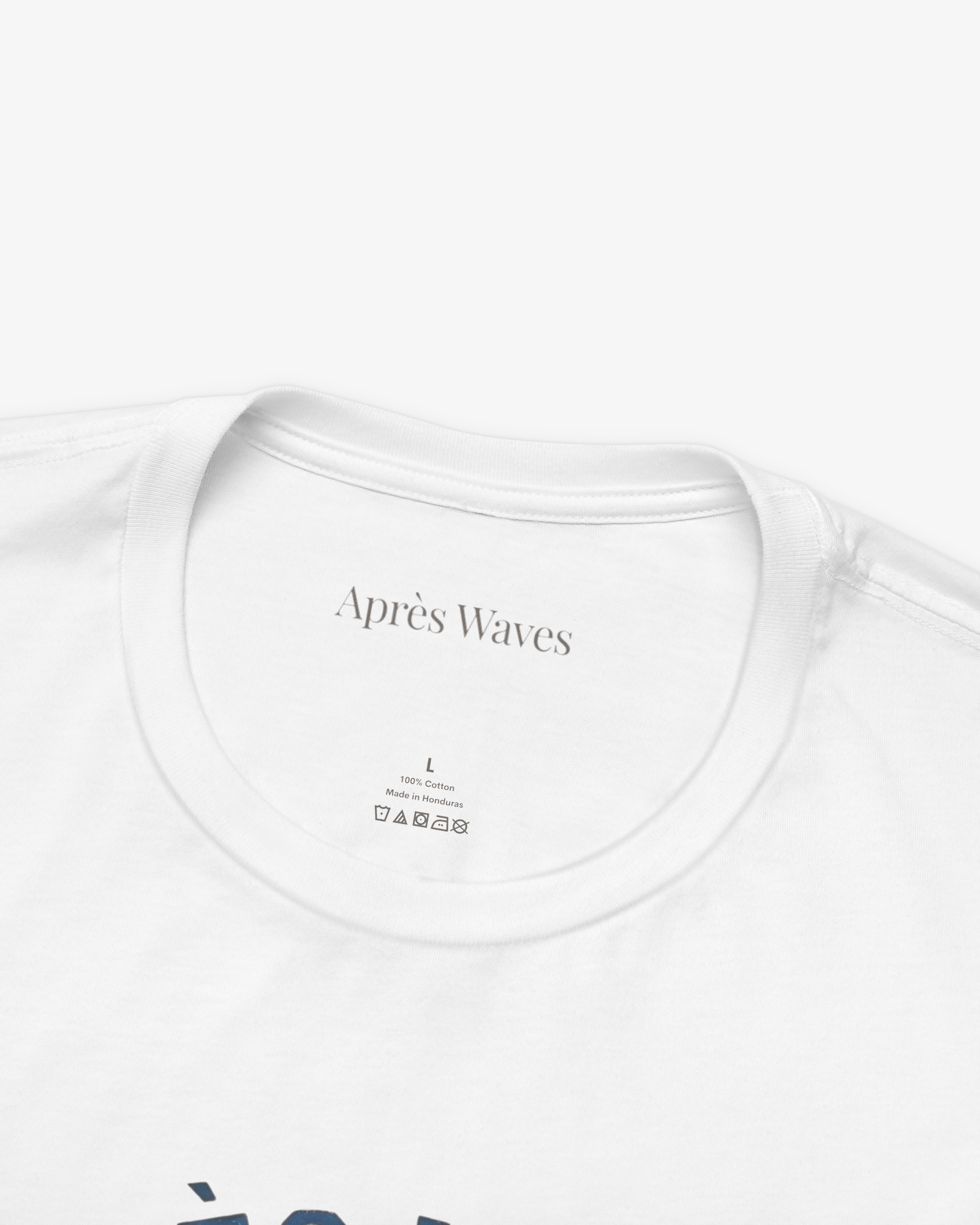 AW Social Club White tee collar detail - Après Waves