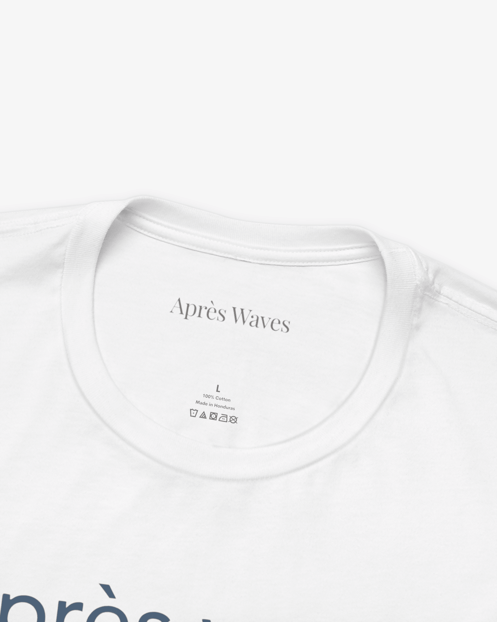 Dawn Patrol White tee collar detail - Après Waves