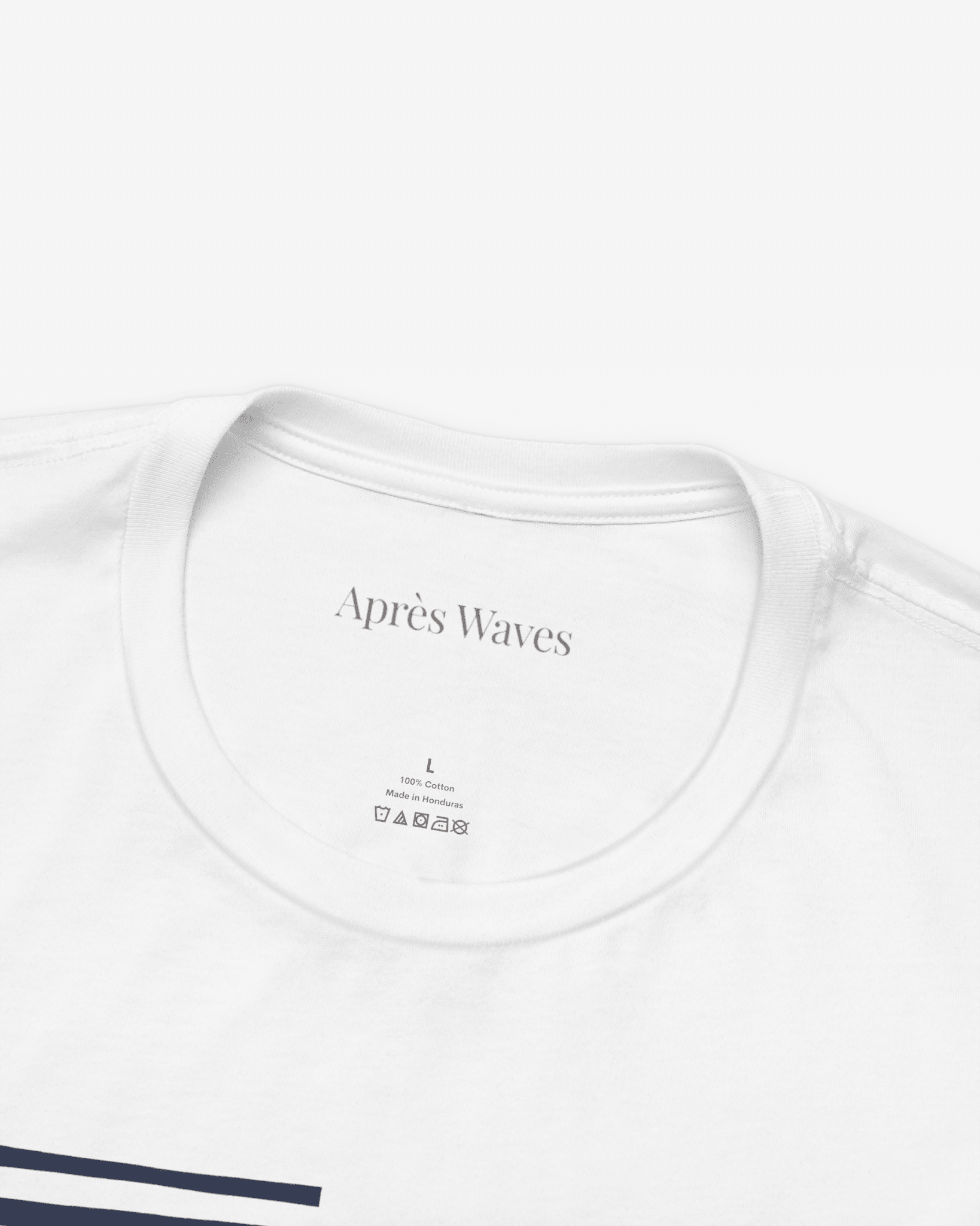 La Marinière White tee collar detail - Après Waves