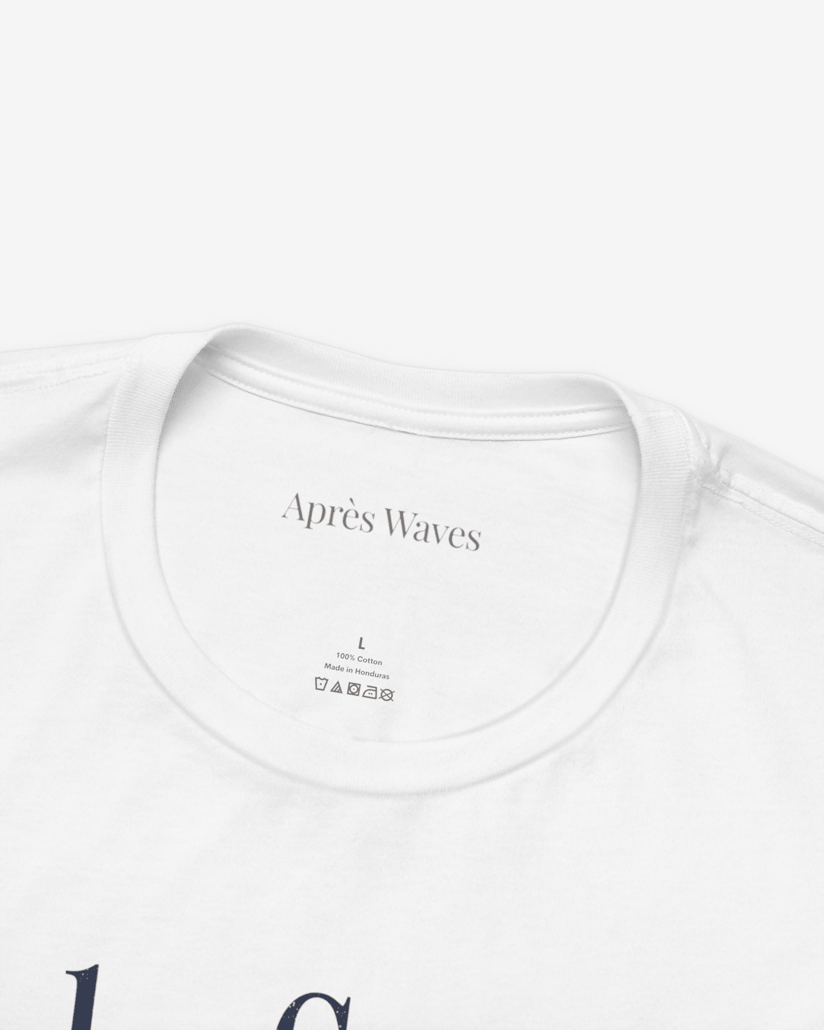 Sun and Shade White tee collar detail - Après Waves